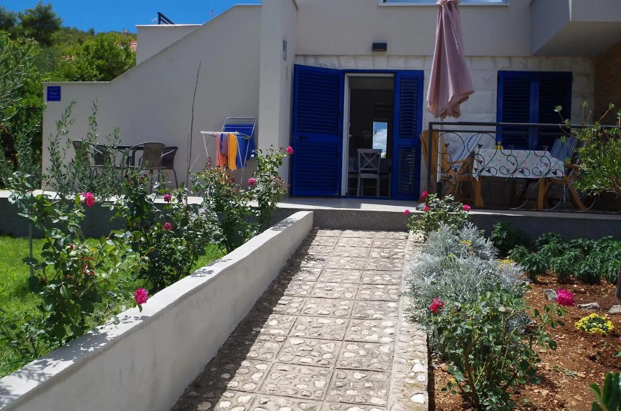 Apartments By The Sea Slatine, Ciovo - 14158